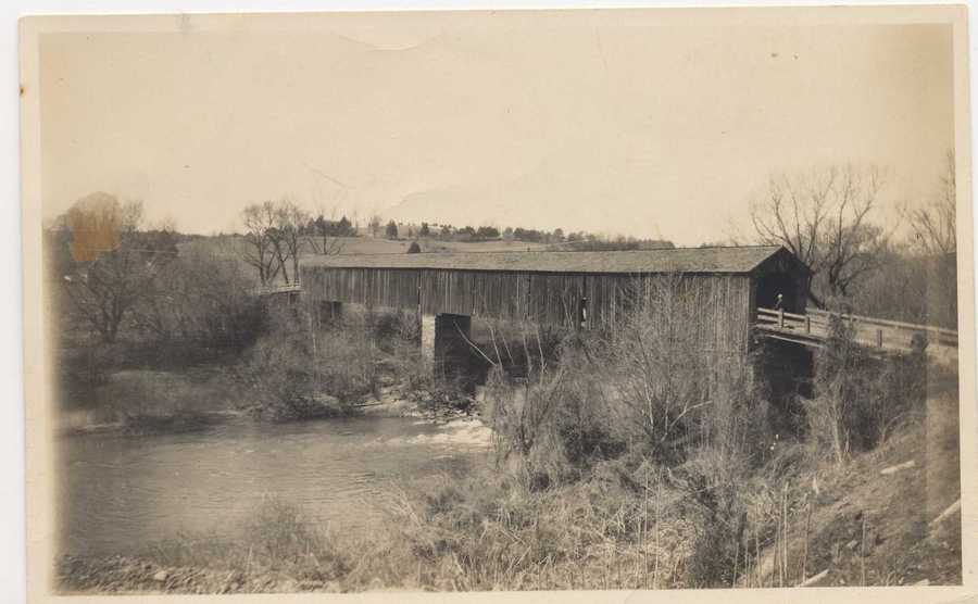Covered bridge 1931.jpg